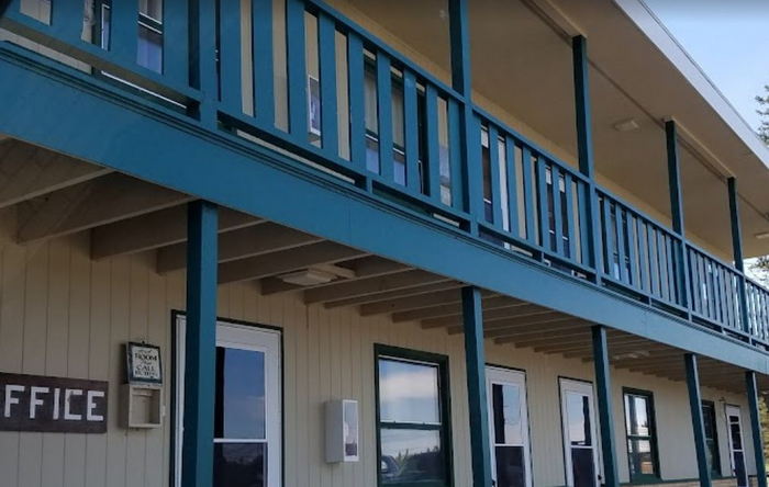 Beekers Grub and Lodging (Corner Cafe & Motel ) - Web Listing (newer photo)